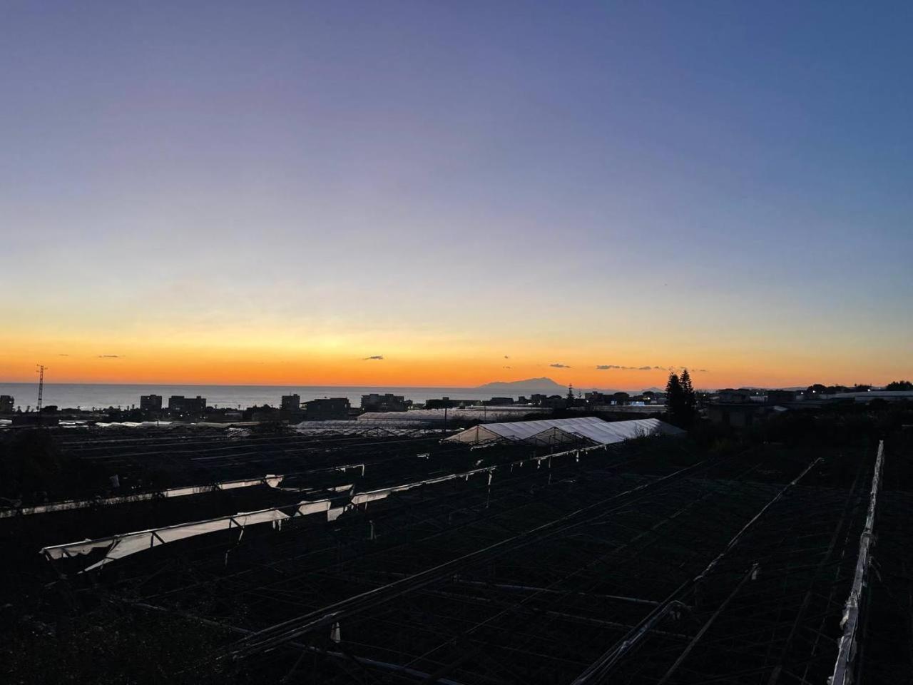 Vedi Napoli E Vivi Apartment Torre del Greco Bagian luar foto